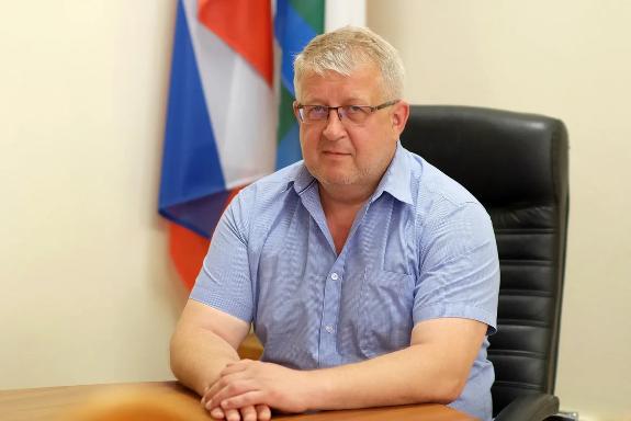 Поздравление министра строительства, энергетики и ЖКХ Игоря Селезнева с Днем строителя