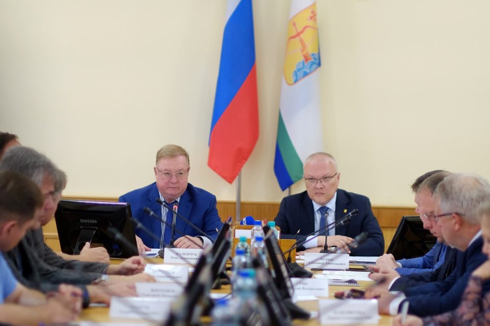 Александр Соколов передал Сергею Степашину предложения по решению проблем долгостроев в Кирове