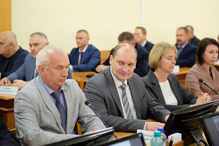 Для бесперебойного отопительного сезона 5 районов Кировской области привлекут муниципальные или региональные организации