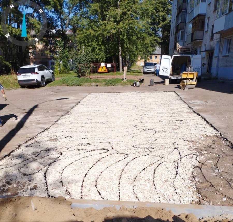 Дворы домов, в которые вовремя не дали горячую воду, благоустроят за счет «Т Плюс»