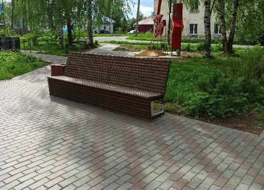 Региональный центр компетенций проверил благоустройство дворов и общественных пространств в Мурашах