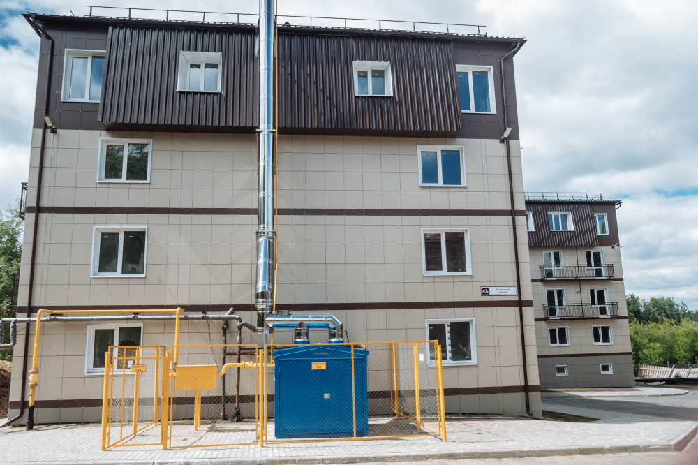 Дольщики проблемного дома в Слободском получают ключи от квартир