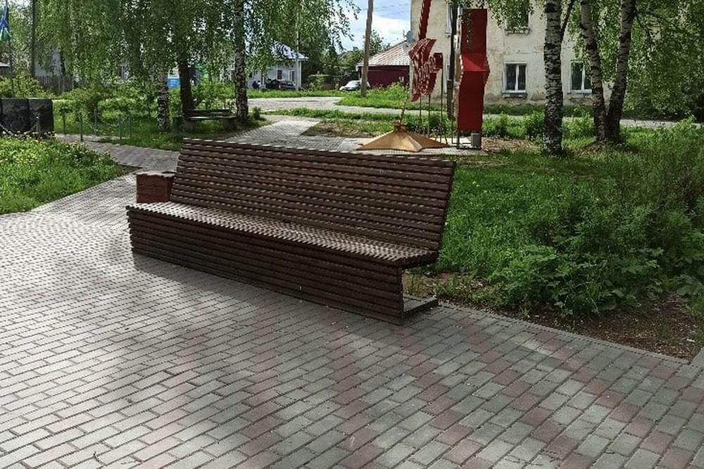 В Кировской области по нацпроекту благоустраивают дворы, тротуары, парки и скверы